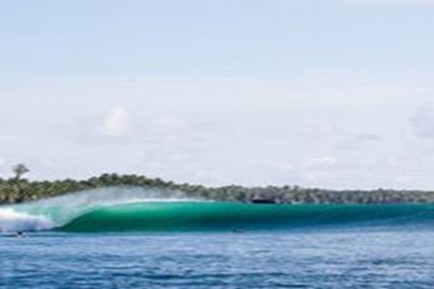 Sabbit Mentawai Surf Camp - Surfing in Paradise Indonesia